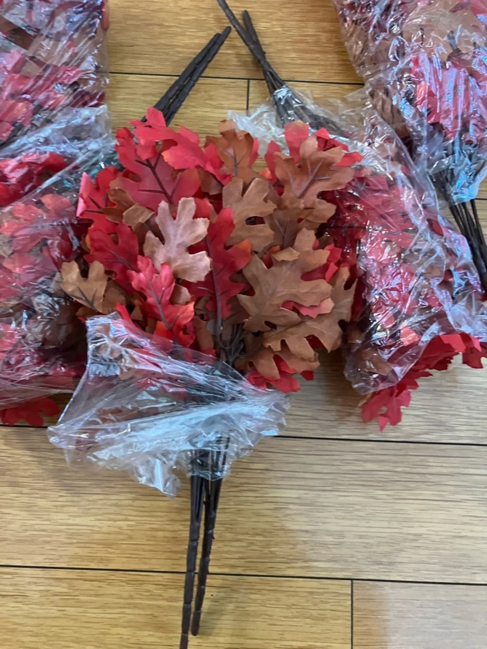 Autumn Oak Leaf Artificial - Brownish Red, 12 pcs. NEW